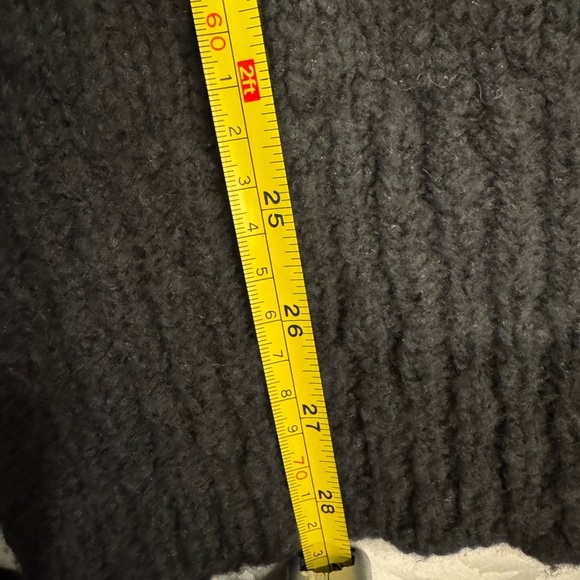 Vince Turtleneck Wool Blend Sweater Green Size L Chunky Knit Side Slits - Picture 6 of 8